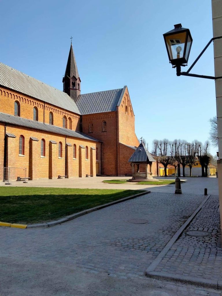 Sorø Klosterkirke - største seværdighed i Sorø og grav for danske konger fra middelalderen 